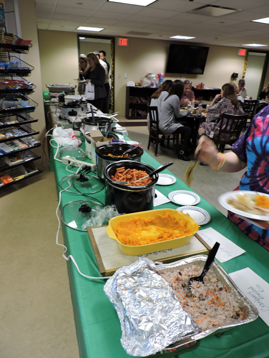 Thanksgiving potluck food