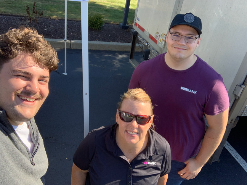 UniBank employees at a shred day
